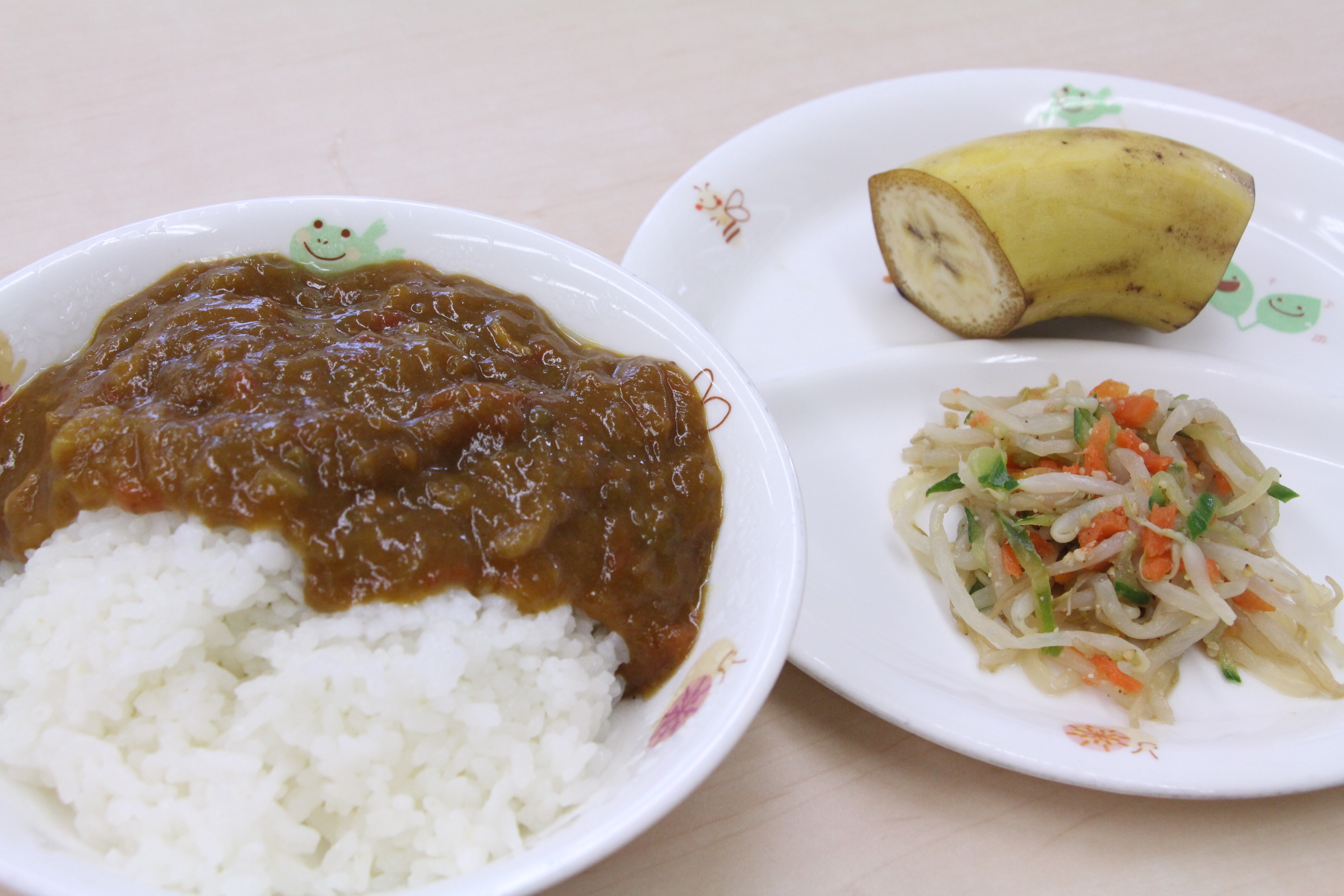 今日 7 12 の給食です 認定こども園つばめ 広島県安芸郡府中町