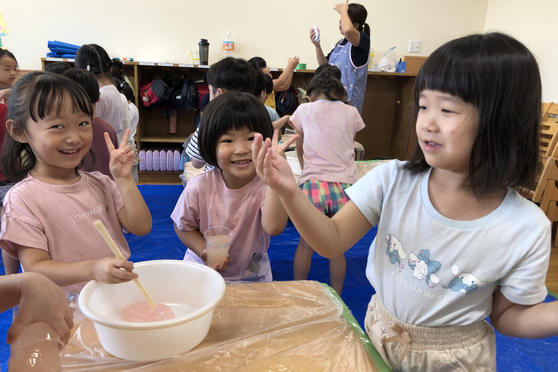 スライム遊び♪～年中組～ | 認定こども園つばめ | 広島県安芸郡府中町
